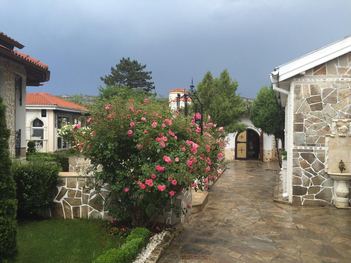 Villa St. Michael Madara Luaran gambar