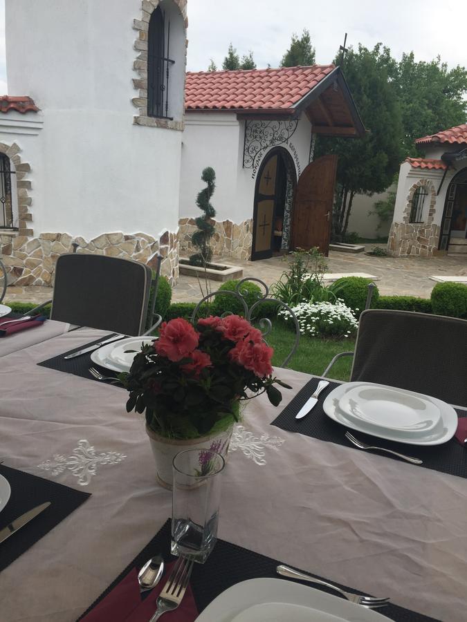 Villa St. Michael Madara Luaran gambar