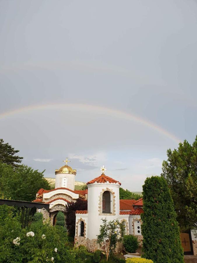 Villa St. Michael Madara Luaran gambar
