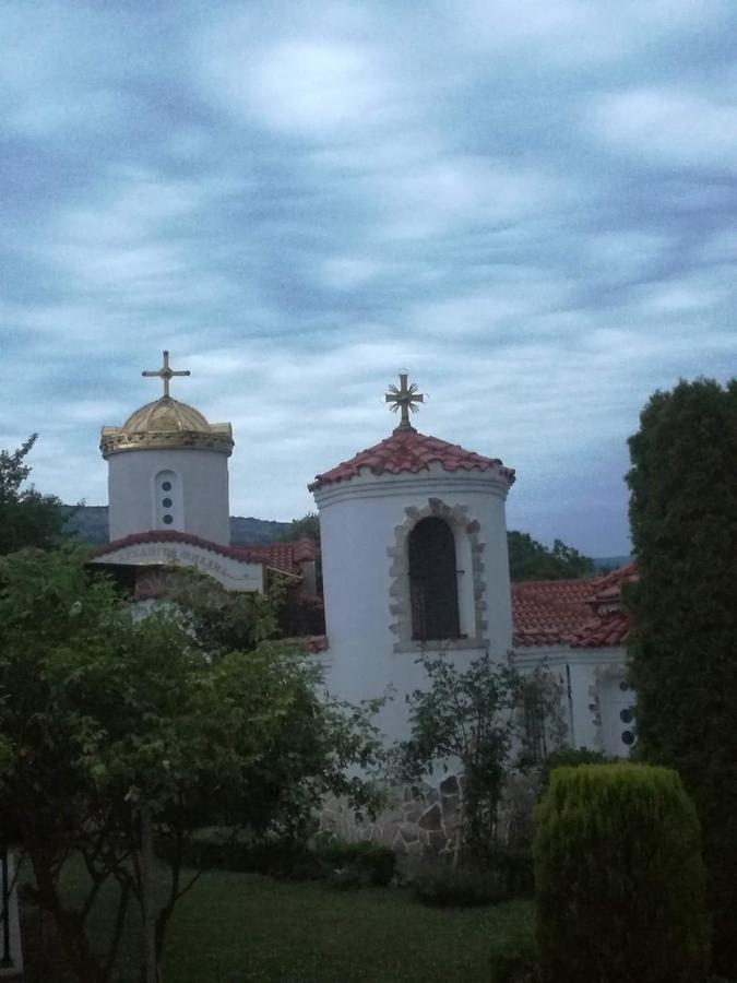 Villa St. Michael Madara Luaran gambar